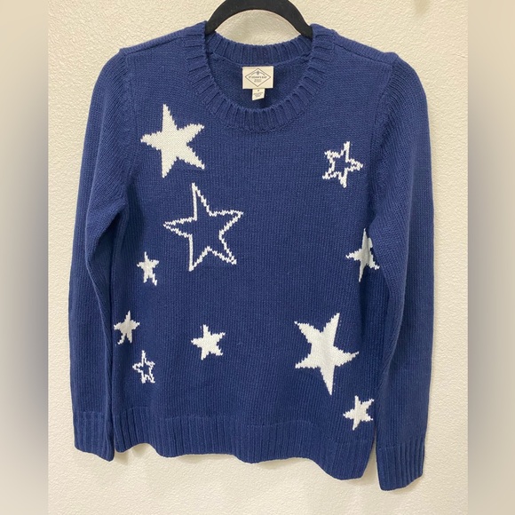 St. John's Bay Sweaters - St. John's Bay Navy Blue Sweater with White Stars‎ Small